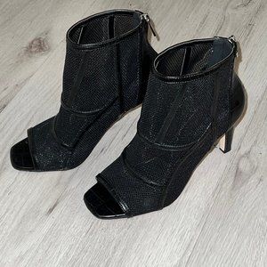 Jessica Simposon Black Mesh Heels